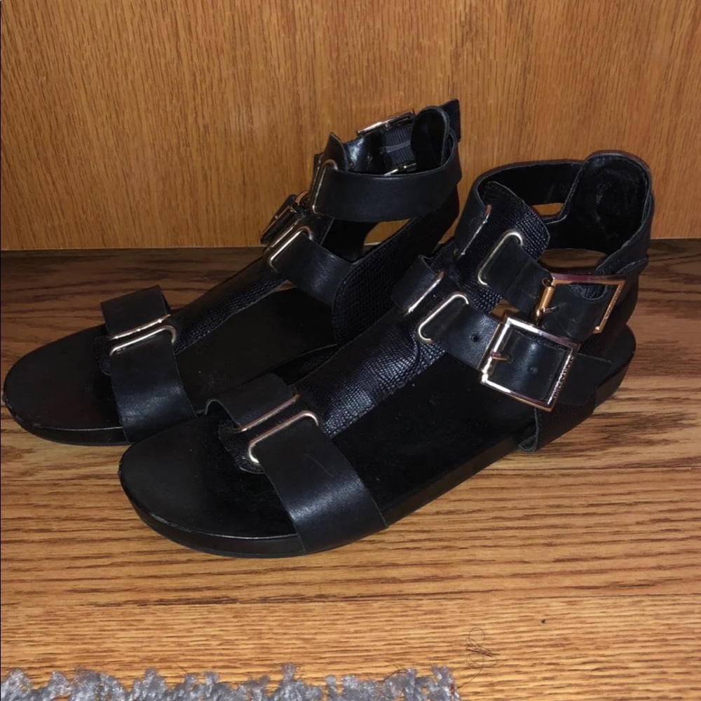 Black sandals!